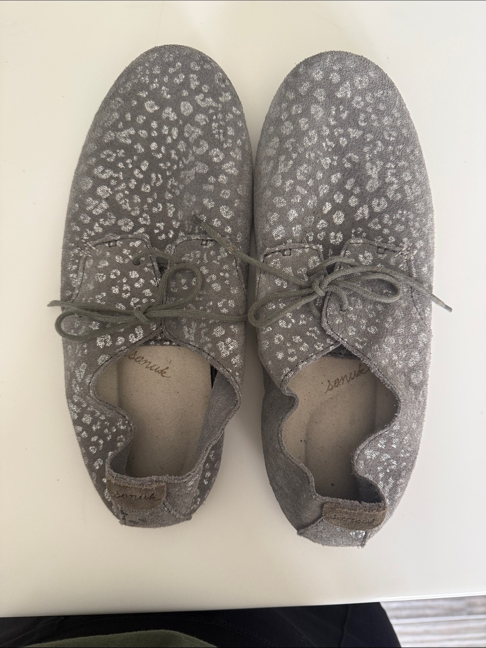 Sanuk yoga Metallic Leopard Print Lace-Up Shoes